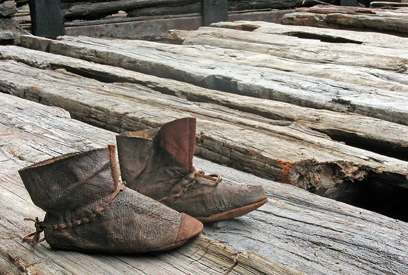 tufli.jpg Сярэднявечны абутак