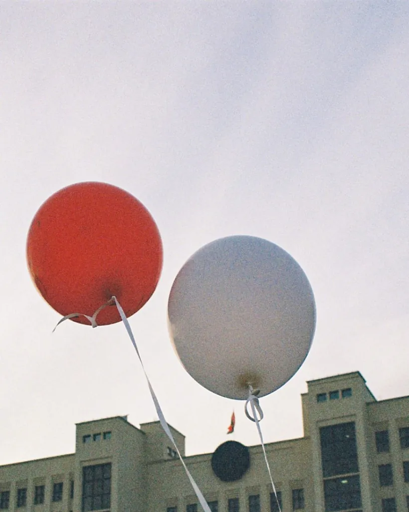 bel-chyrvona-belyja sharyki бел-чырвона-белыя шарыкі