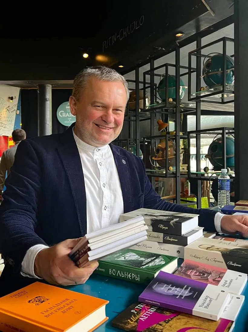 Jaraslaŭ Ivaniuk na fiestyvali «Pradmova» ŭ Viĺni ŭ kastryčniku 2023. Fota z asabistaha archivu Jaraslaŭ Ivaniuk na fiestyvali «Pradmova» ŭ Viĺni ŭ kastryčniku 2023. Fota z asabistaha archivu