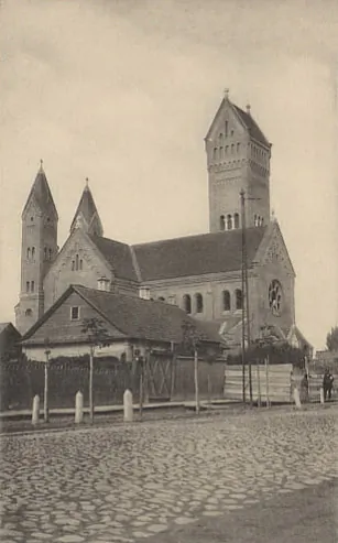 Čyrvony kasciol u 1910-ja