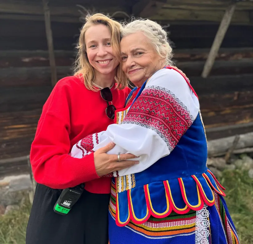 Nela Ahrenič razam z Hannaj Sieniuk