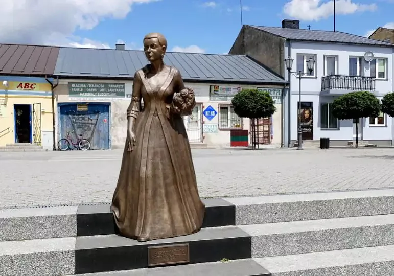 Hanna-Jablanouskaja-Pomnik-u-Kocku Hanna-Jablanouskaja-Pomnik-u-Kocku