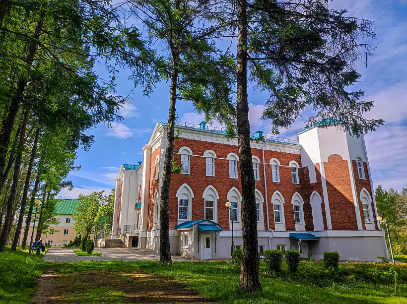 11 siadziba-jurcava.jpg