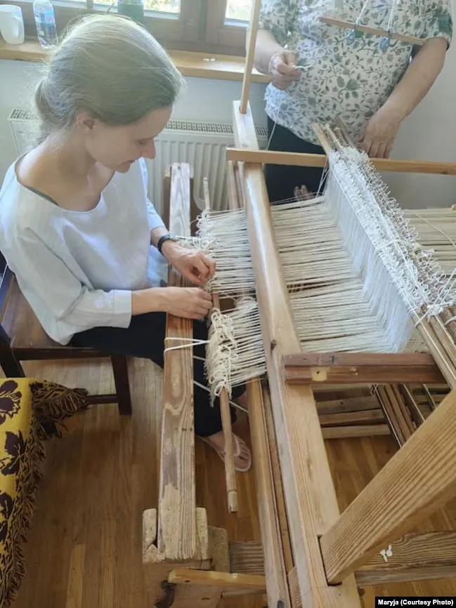 Stvaraĺnica bielaruskich tradycyjnych strojaŭ Maryja