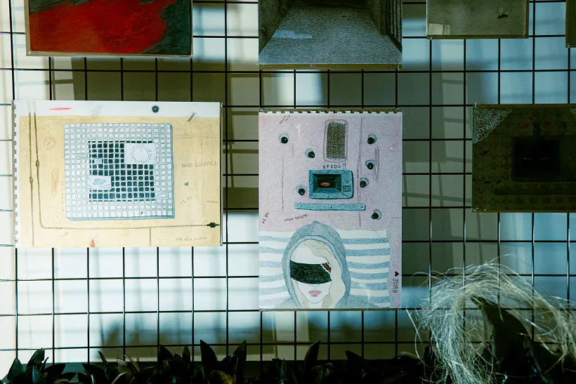 Frahmienty vystavy «Unutry i zvonku» Frahmienty vystavy «Unutry i zvonku»