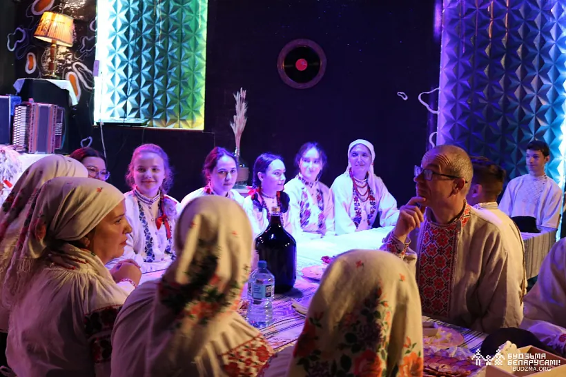 на прэзентацыі спеўніка