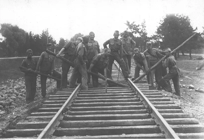 Budaŭnictva čyhunačnaj linii Parečča — Druskieniki