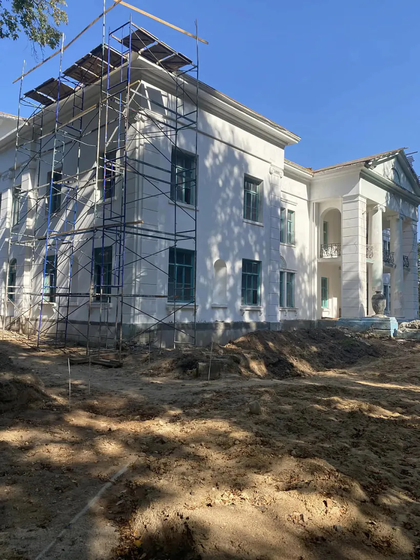 Ramontnyja raboty siadziby Pusloŭskich u Slonimie Ramontnyja raboty siadziby Pusloŭskich u Slonimie