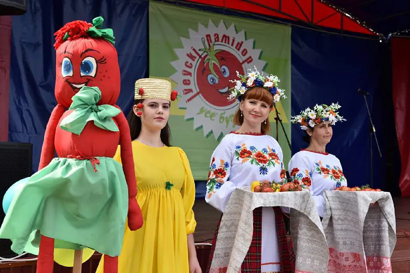 Sviata «Iŭjeŭski pamidor»