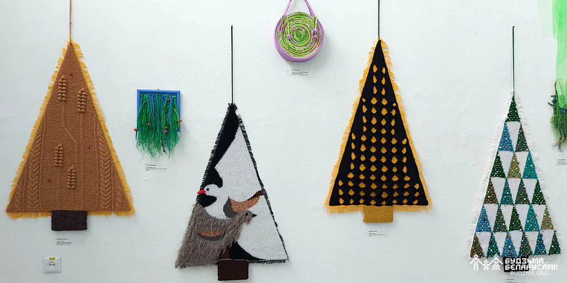 Тэкстыльныя творы Надзеі Рэўтовіч, Лідзіі Святкінай і Наталлі Лісоўскай 