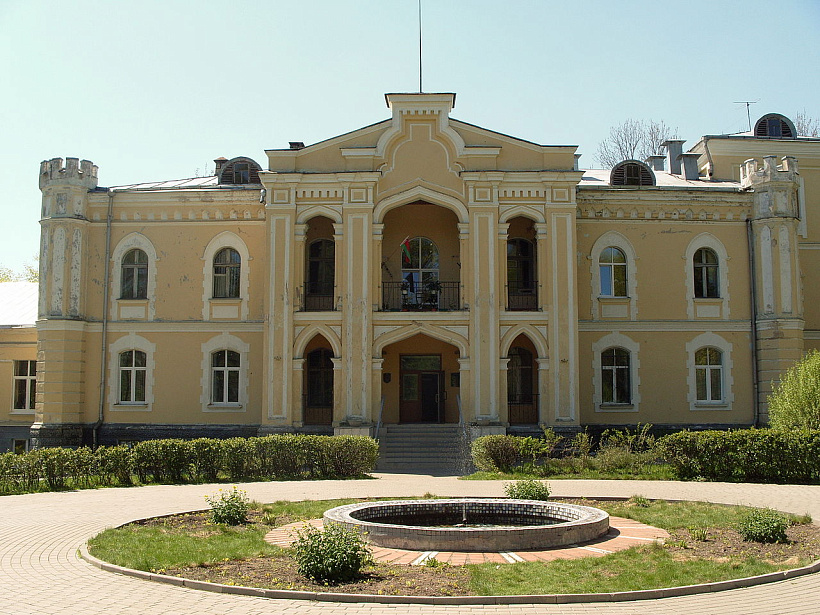Палац Чапскіх у Прылуках.jpg