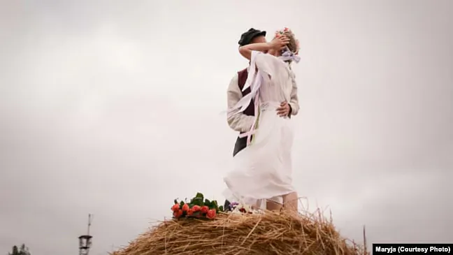 Stvaraĺnica bielaruskich tradycyjnych strojaŭ Maryja