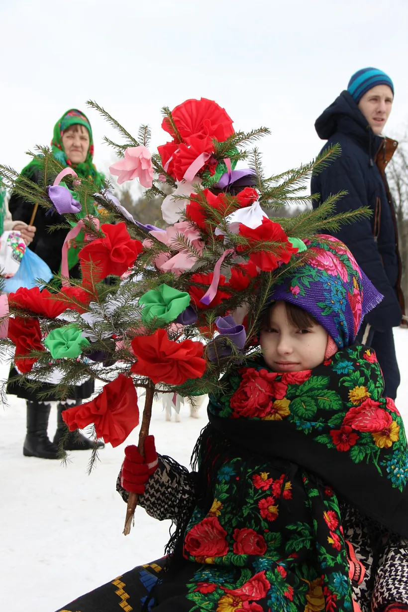 Абрад гукання вясны на Грамніцы ў вёсцы Новае Палессе Лельчыцкага раёна Абрад гукання вясны на Грамніцы ў вёсцы Новае Палессе Лельчыцкага раёна