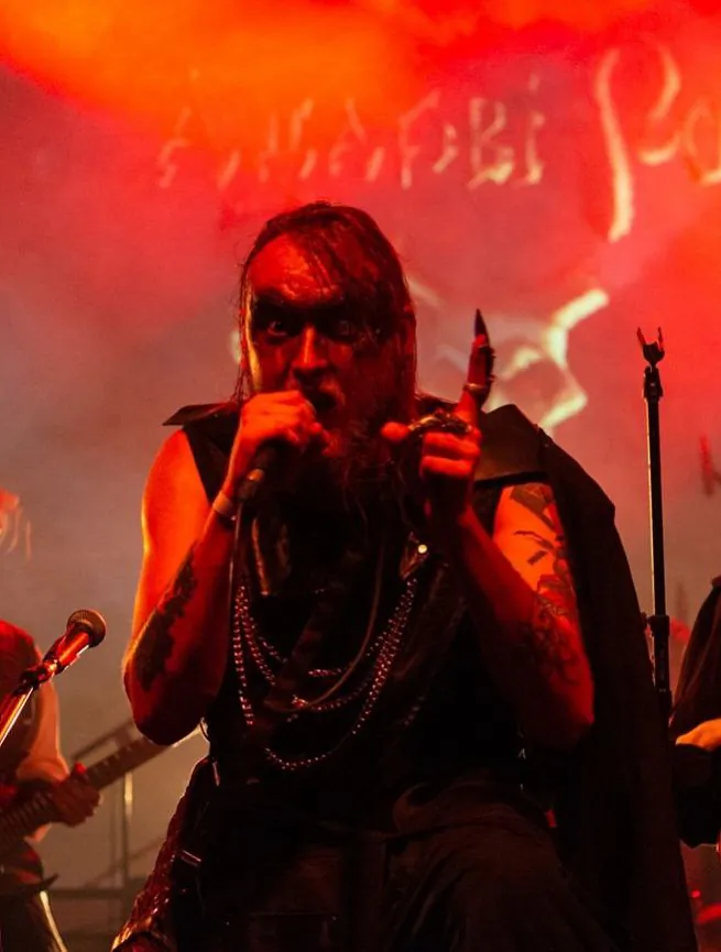 лідар гурта Адарвірог