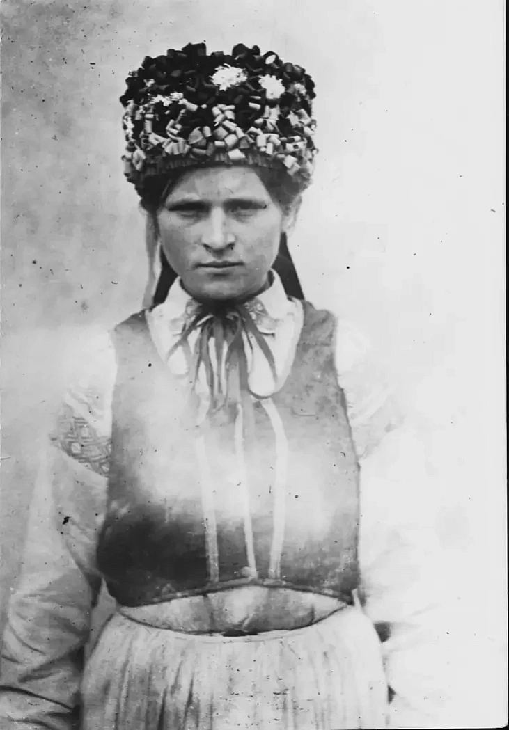 Viasieĺny halaŭny ubor