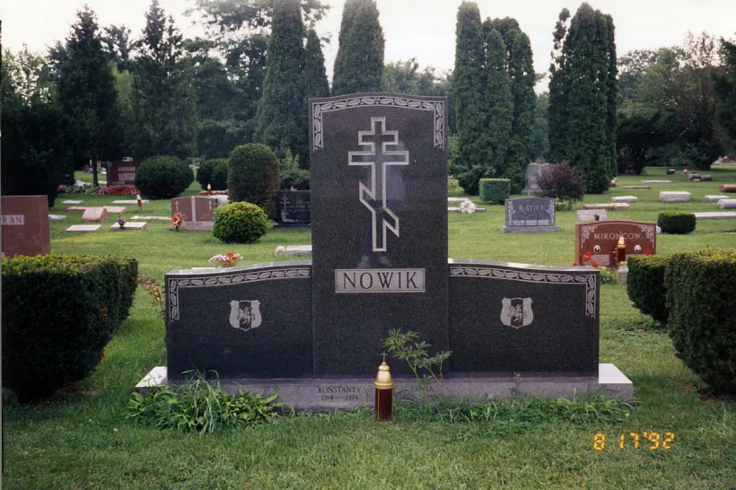 Mahila bielaruskaha dziejača z Kliecka Kastusia Novika ŭ Čykaha Mahila bielaruskaha dziejača z Kliecka Kastusia Novika ŭ Čykaha