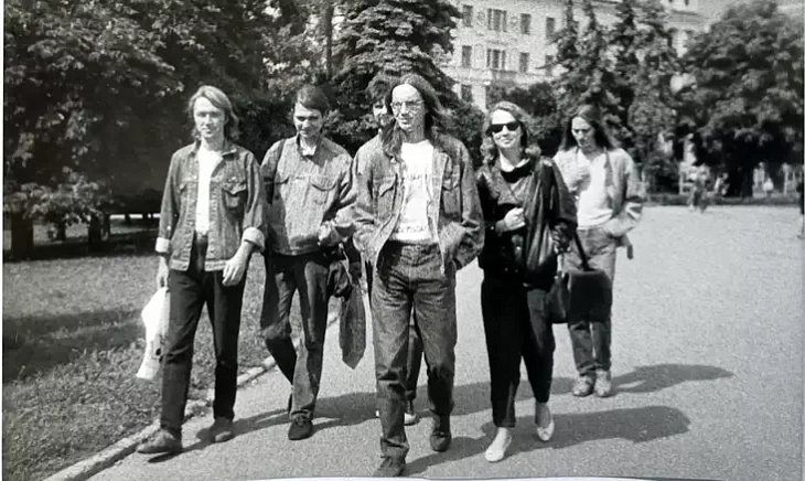 Maladyja bielaruskamoŭnyja rokiery na ploščy Pieramohi, 1993 hod