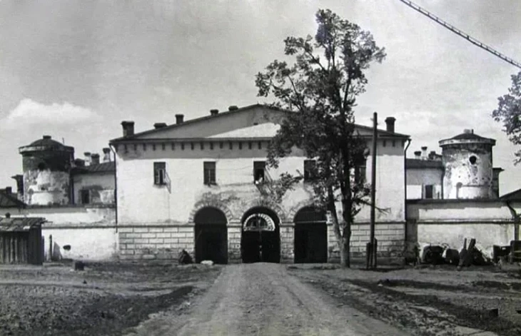 Turemny zamak va Uladzimiry