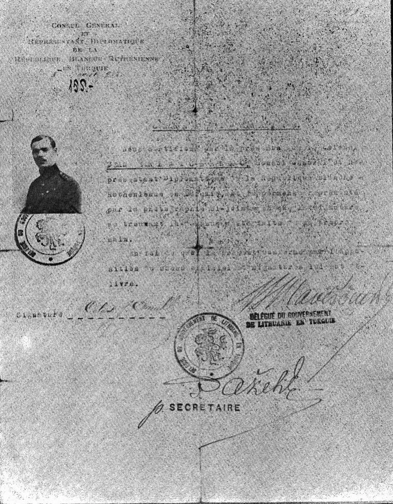 Прыклад пасведчання асобы, якое належыла Івану Ермачэнку - консулу БНР у Канстанцінопалі.jpg Прыклад пасведчання асобы, якое належыла Івану Ермачэнку - консулу БНР у Канстанцінопалі.jpg