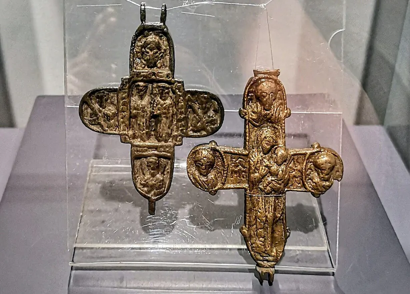 Stvorki kryžoŭ-enkalpijonaŭ