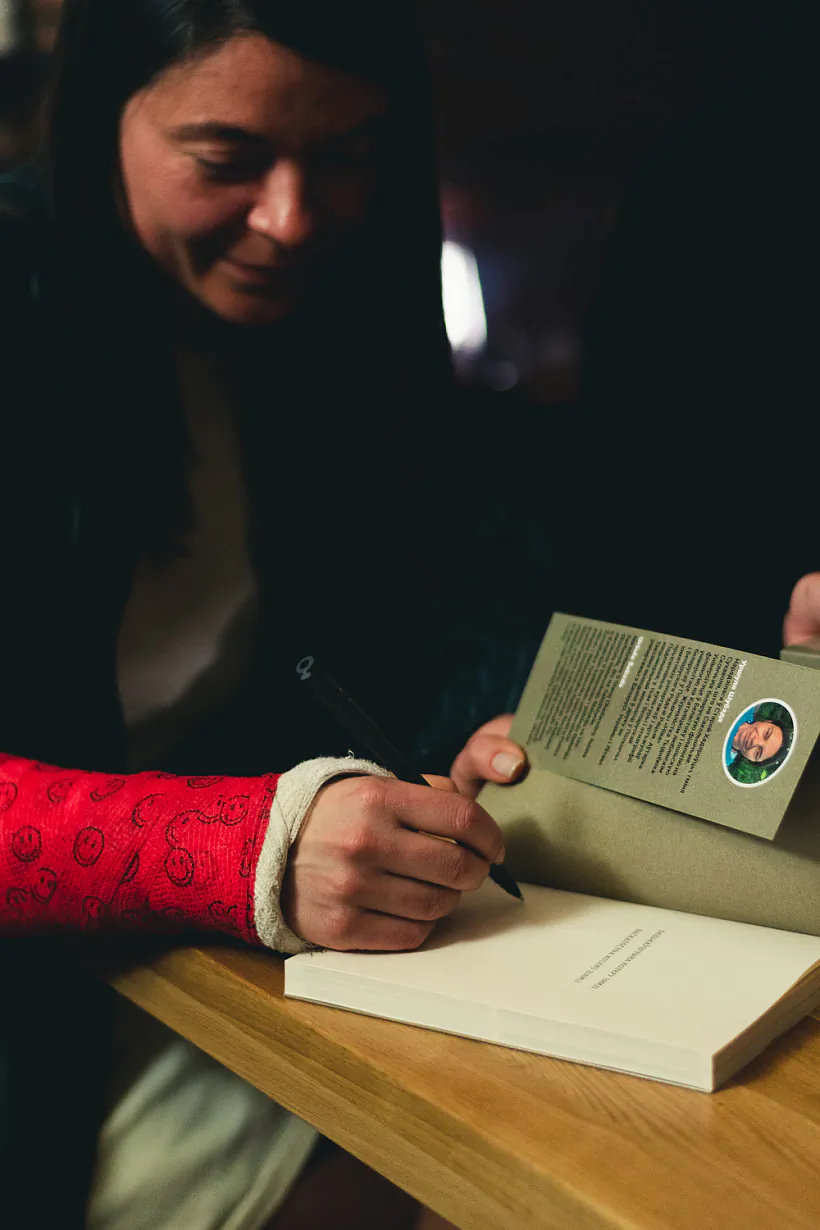 Аўтарка кнігі - Уршуля Шубзда (3).jpg Аўтарка кнігі - Уршуля Шубзда (3).jpg