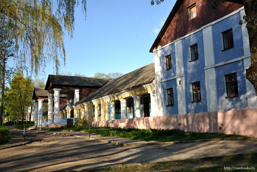 Палац Друцкіх-Любецкіх у Новым Полі.jpg
