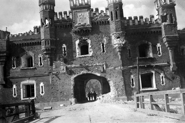 Брэсцкая крэпасць на фотаздымках