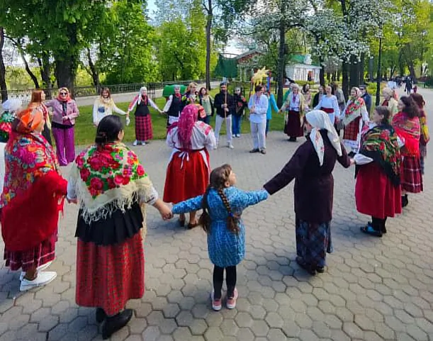 345566400_704390014788176_3311411777936382187_n 1.png