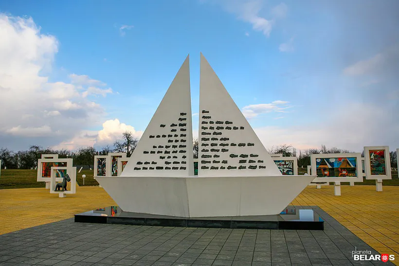 palac-kozel-pakleuskih-u-chyrvonym-beraze palac-kozel-pakleuskih-u-chyrvonym-beraze