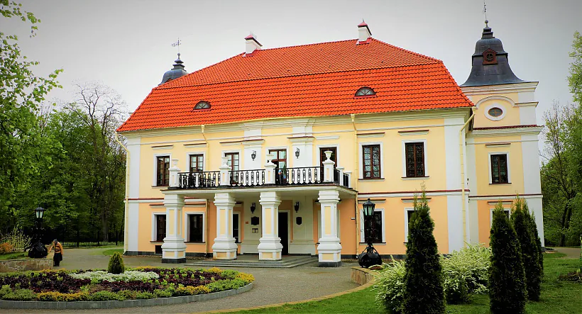 17-palac.jpg