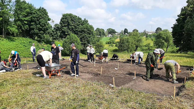 Раскопкі на рацэ Менка 2023 raskopki_miensk.jpg