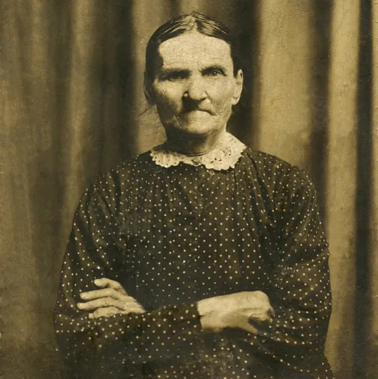 Сястра Язэпа Лёсіка Ганна (маці Якуба Коласа) Сястра Язэпа Лёсіка Ганна (маці Якуба Коласа)