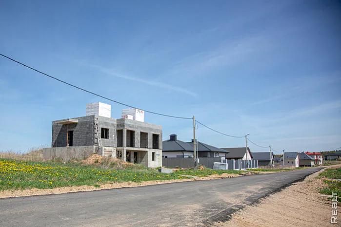 Выгляд вуліцы Васіля Быкава ў Смалявічах. Крыніца: realt.by