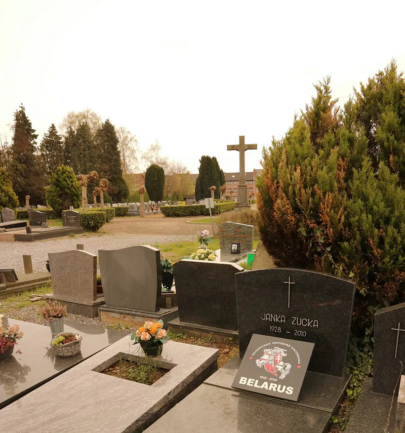 Bielaruskija mohilki ŭ Bieĺhii Bielaruskija mohilki ŭ Bieĺhii