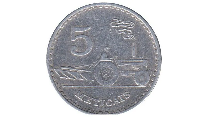 Mazambikskaja manieta s vyjavaj bielaruskaha traktara Mazambikskaja manieta s vyjavaj bielaruskaha traktara