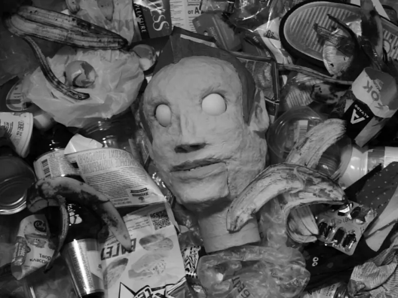 garbagehead.jpg garbagehead.jpg