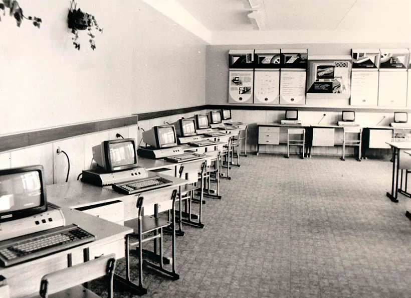 mal_14_Niamiga_klas.jpg mal_14_Niamiga_klas.jpg