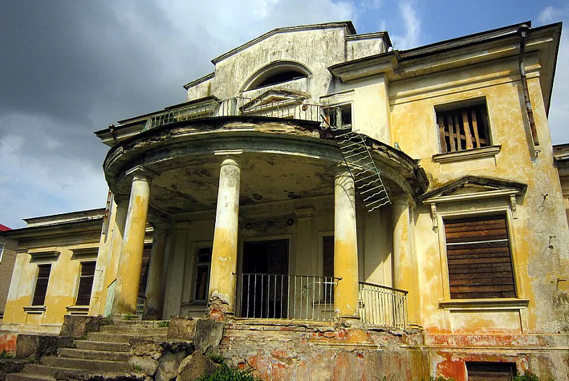 10-palac.JPG