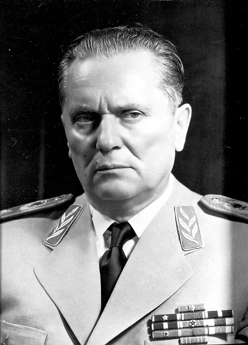 Josip_Broz_Tito_uniform_portrait.jpg