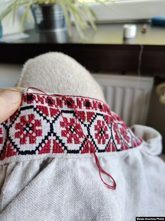 Rekanstrukcyja azdablieńnia kaŭniara mužčynskaj saročki 