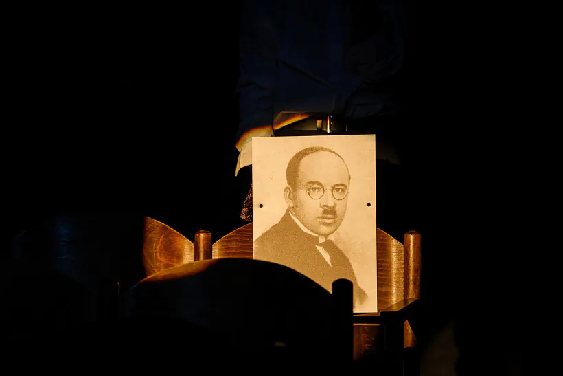 спектакль "Святло ў цемры" 10