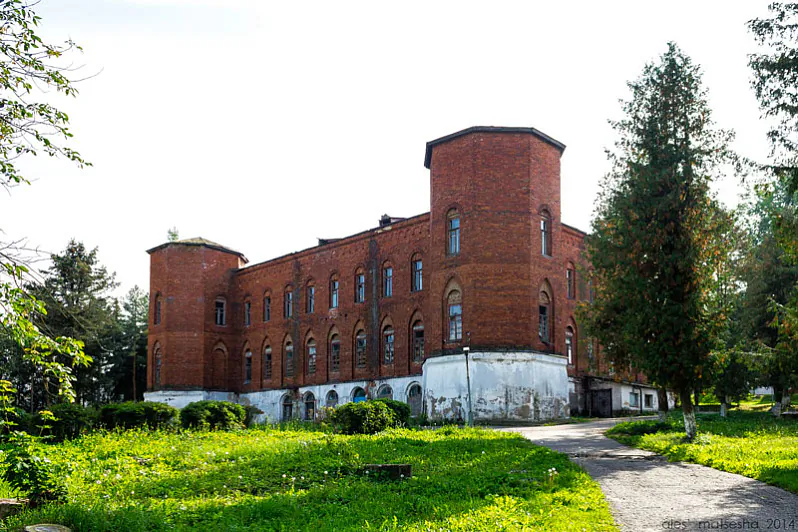 Палац Любамірскіх.jpg