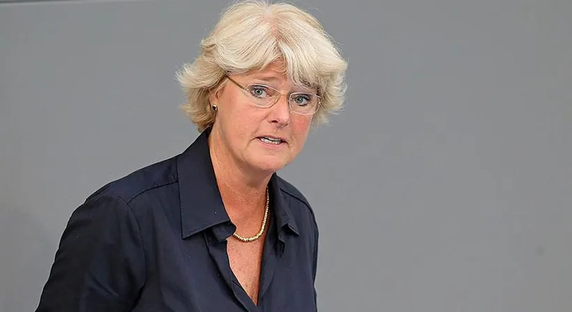 monika-gryutters.jpg monika-gryutters.jpg