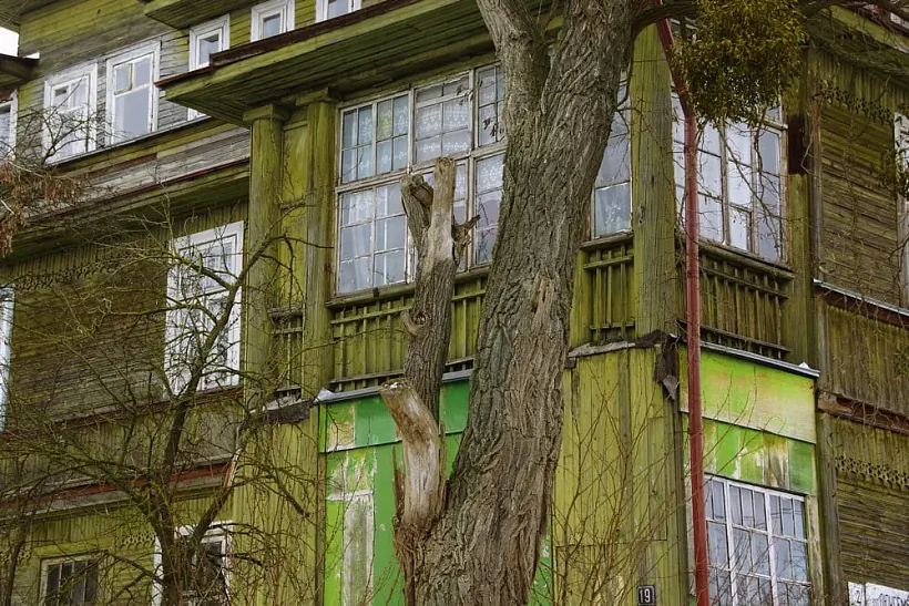 Dom u Novym sviecie na vulicy Slavackaha i Liuksiemburh, Hrodna