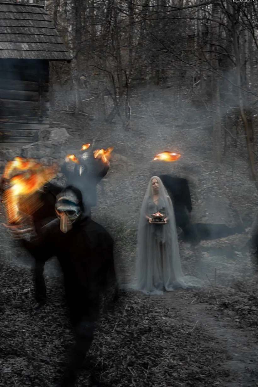 Анонс спэктакля Беларускага Свабоднага тэатра «Дзікае паляваньне караля Стаха» ў лёнданскім тэатры Барбікан Анонс спэктакля Беларускага Свабоднага тэатра «Дзікае паляваньне караля Стаха» ў лёнданскім тэатры Барбікан