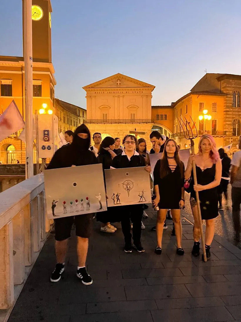 05 Šeście z pałotnami Uładzisłava Bochana padčas vystavy ŭ Pizie .jpg 05 Šeście z pałotnami Uładzisłava Bochana padčas vystavy ŭ Pizie .jpg