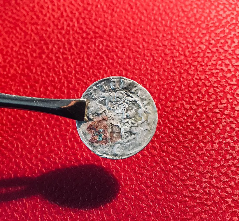 (11) Час бярэ сваё - праз нізкую пробу срэбра тонкая манета можа патрушчыцца ў руках....jpg (11) Час бярэ сваё - праз нізкую пробу срэбра тонкая манета можа патрушчыцца ў руках....jpg