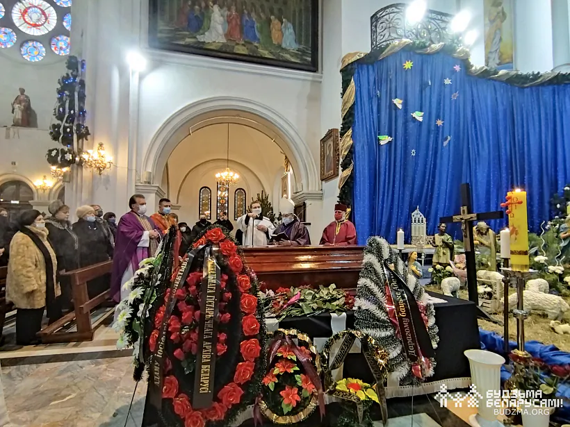 photo (5 of 8).jpg photo (5 of 8).jpg