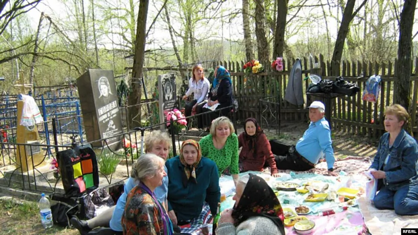 Paminannnie prodkaŭ u Dziamjankach Dobrušskaha rajona, kaniec 2000-ch hh Paminannnie prodkaŭ u Dziamjankach Dobrušskaha rajona, kaniec 2000-ch hh