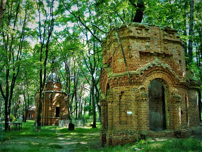 9 try-kaplicy-na-hrysciyanskih-mogilkah-ragachova.jpg тры капліцы ў Рагачове